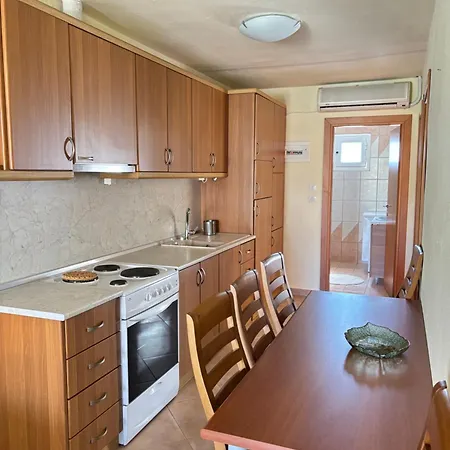 Apartament Pantheon *